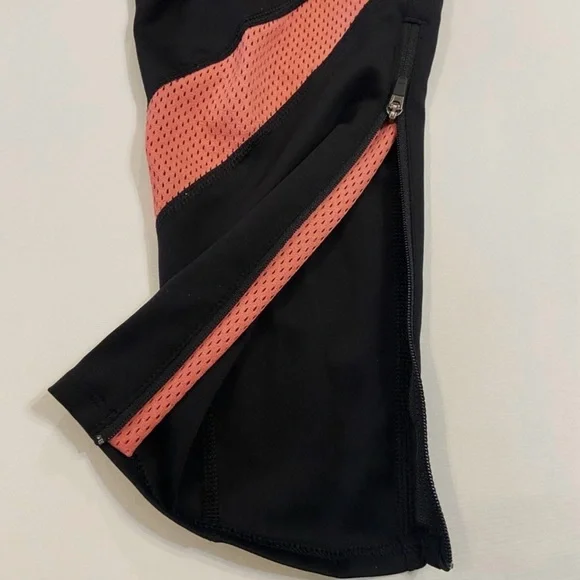 Adidas Women's Own The Run TGT 🏃♀️ - Picture 11 of 12